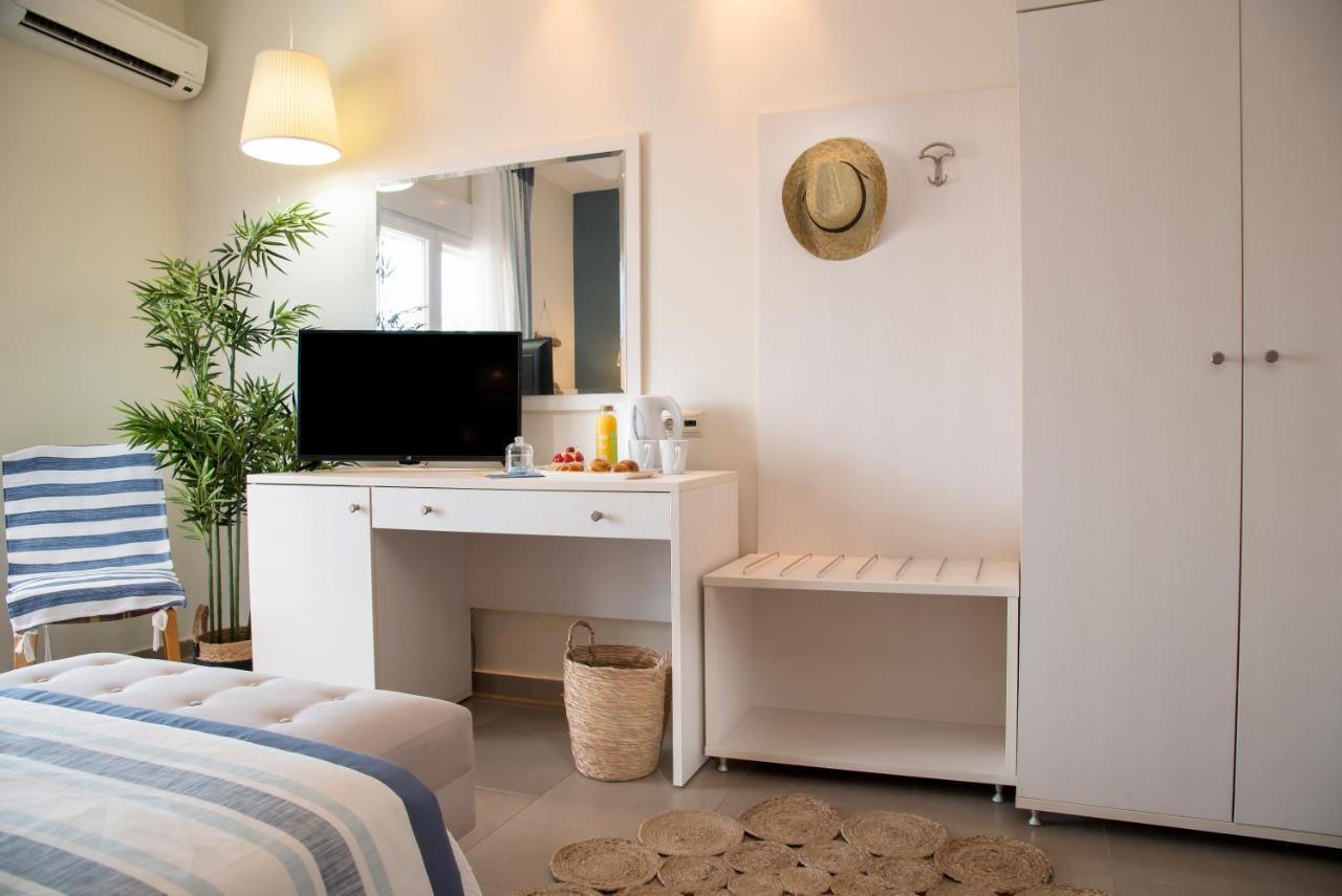 Aqua Mare Hotel Nea Kallikrateia ภายนอก รูปภาพ